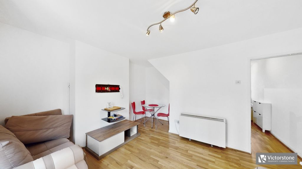 Property photo 2 of 13 1326464