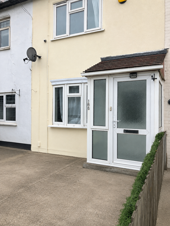 Property photo 1 of 8