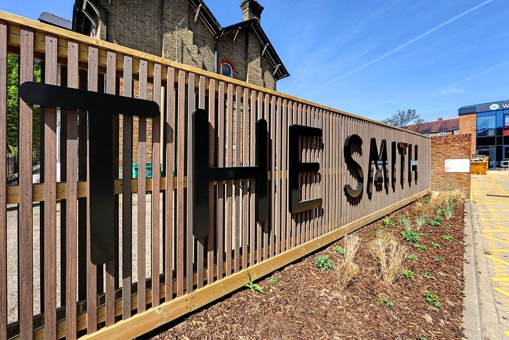 Property photo 2 of 14 000.Jpg