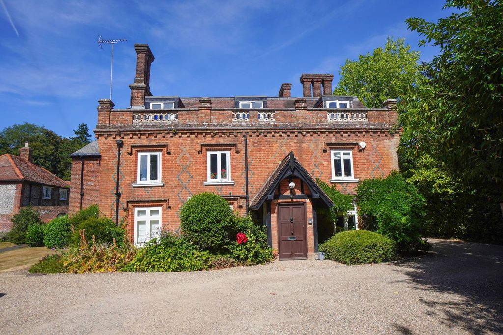 Property photo 1 of 13
