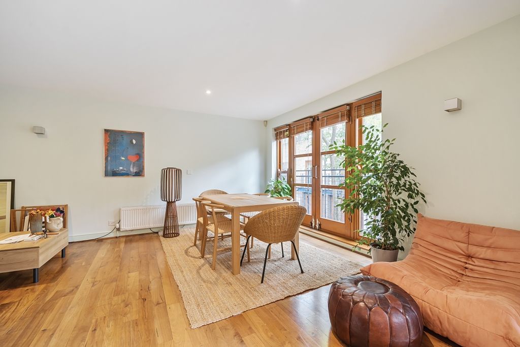 Property photo 1 of 13 1177835 (3)