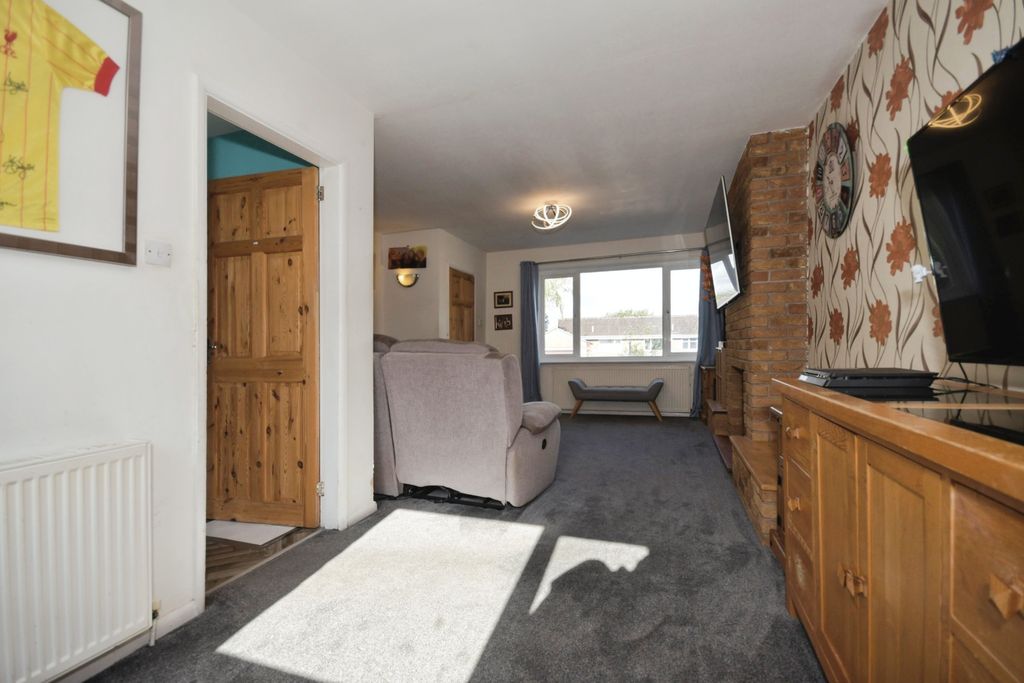 Property photo 3 of 15