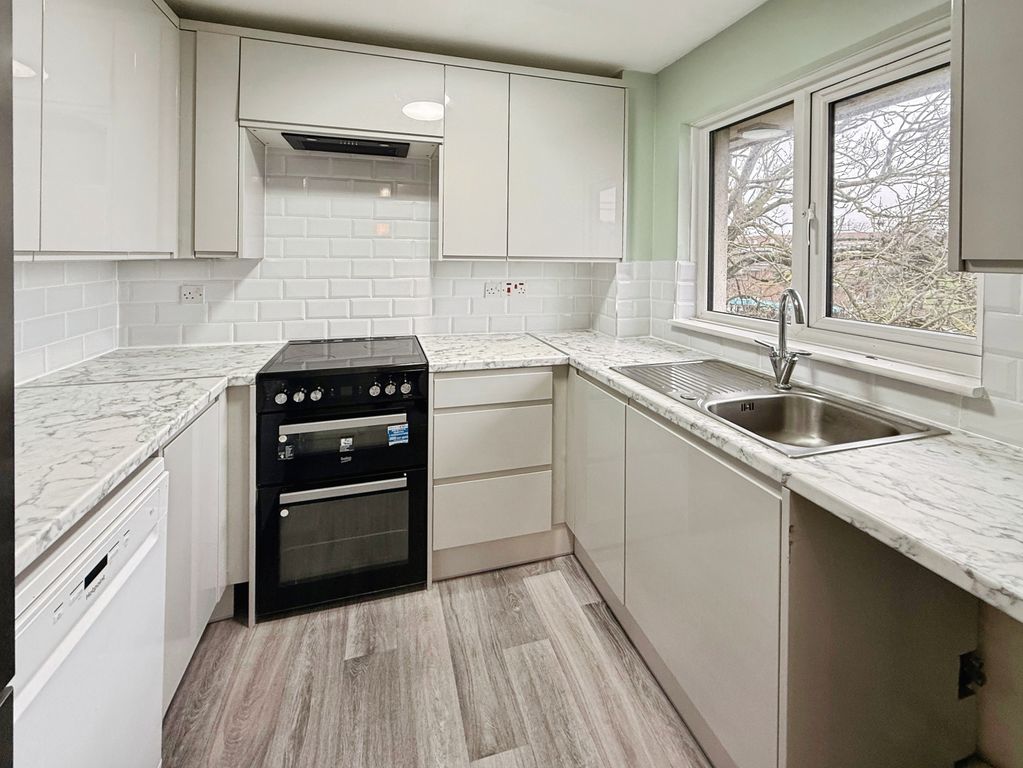 Property photo 2 of 9 Image