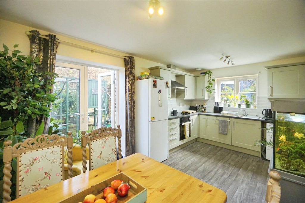 Property photo 2 of 23 Picture No. 38