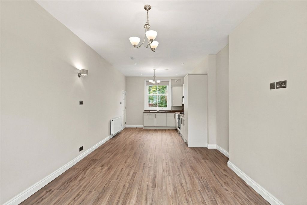 Property photo 1 of 18 Picture No. 10