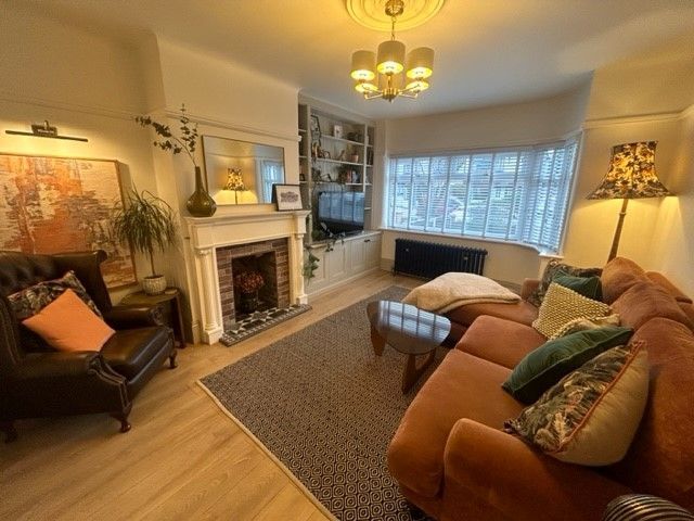 Property photo 2 of 23