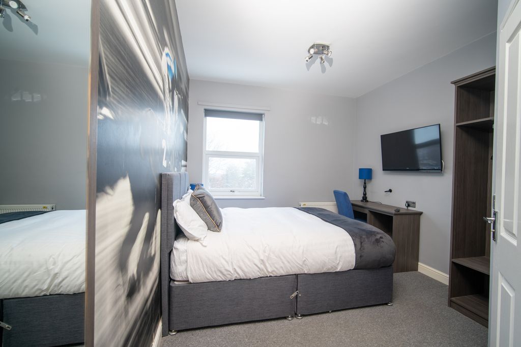 Property photo 1 of 6 R-13