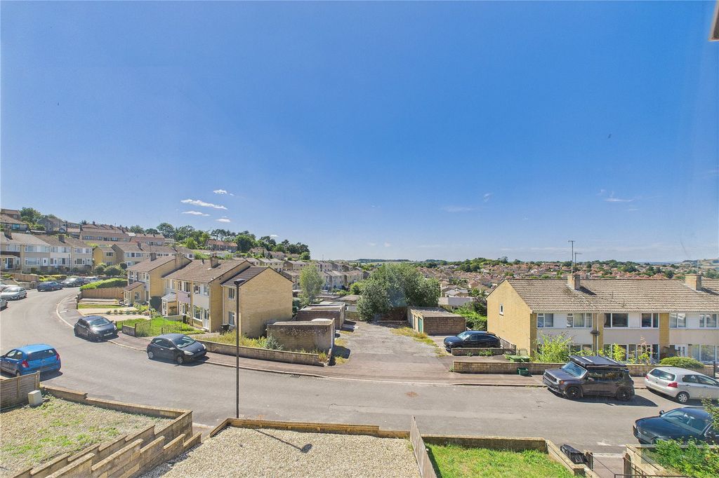 Property photo 2 of 12 Picture No. 08
