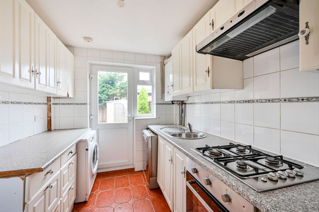 Property photo 3 of 10