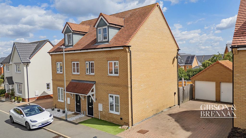 Property photo 2 of 24