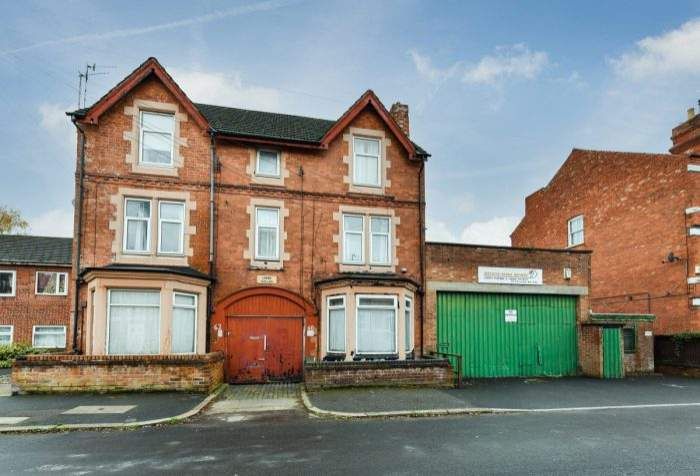 Property photo 1 of 6