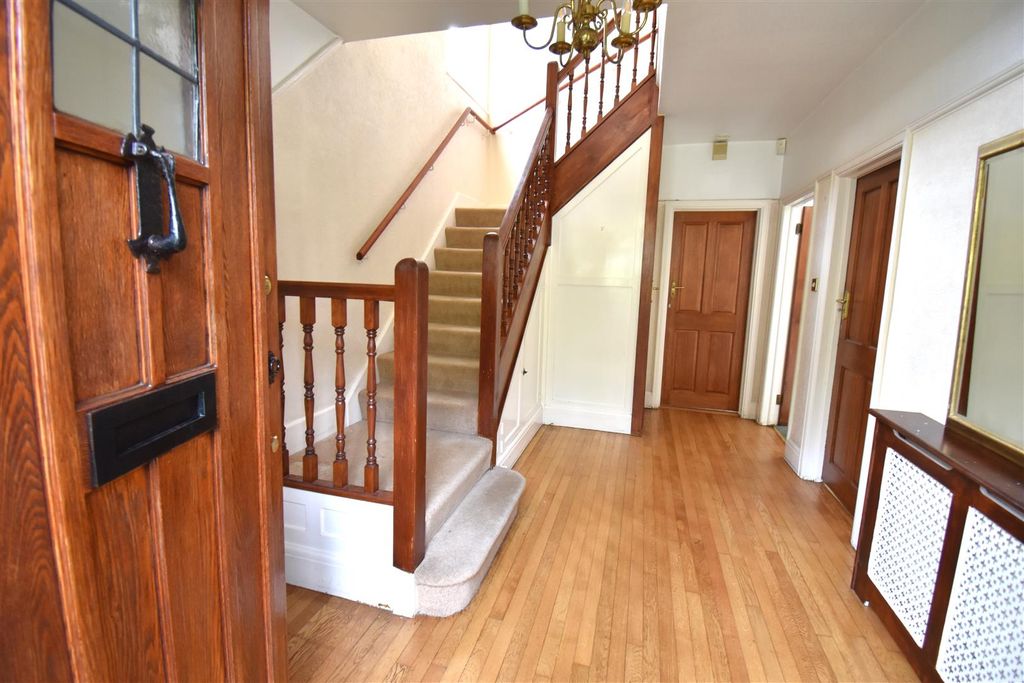 Property photo 3 of 20