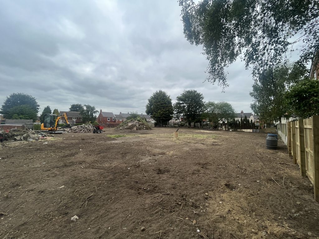 Property photo 1 of 6 Land For Sale