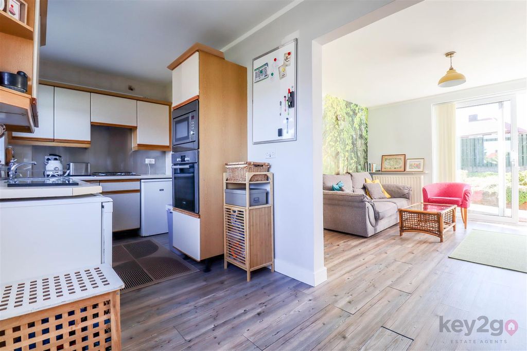 Property photo 2 of 17 Img_0399.Jpg