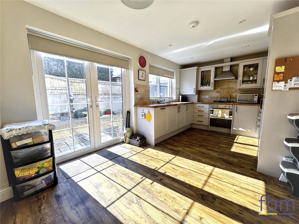 Property photo 3 of 22 Picture No. 62