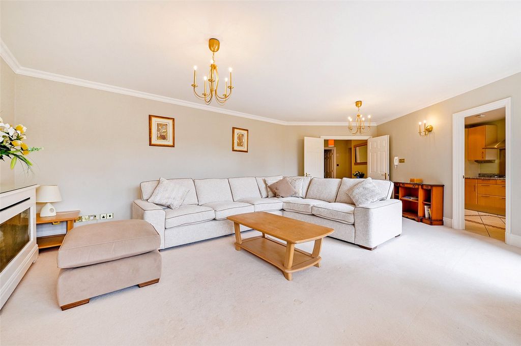 Property photo 3 of 13 Reception Room