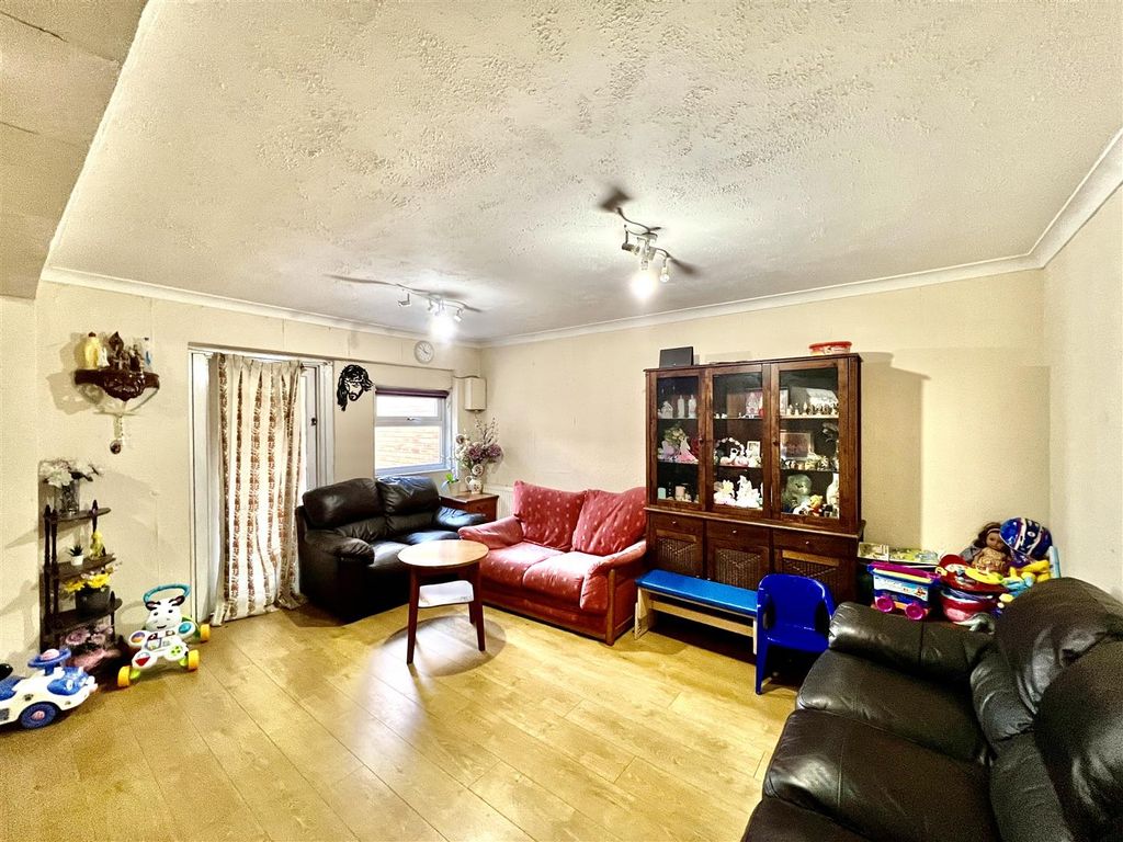 Property photo 3 of 12 Reception Room