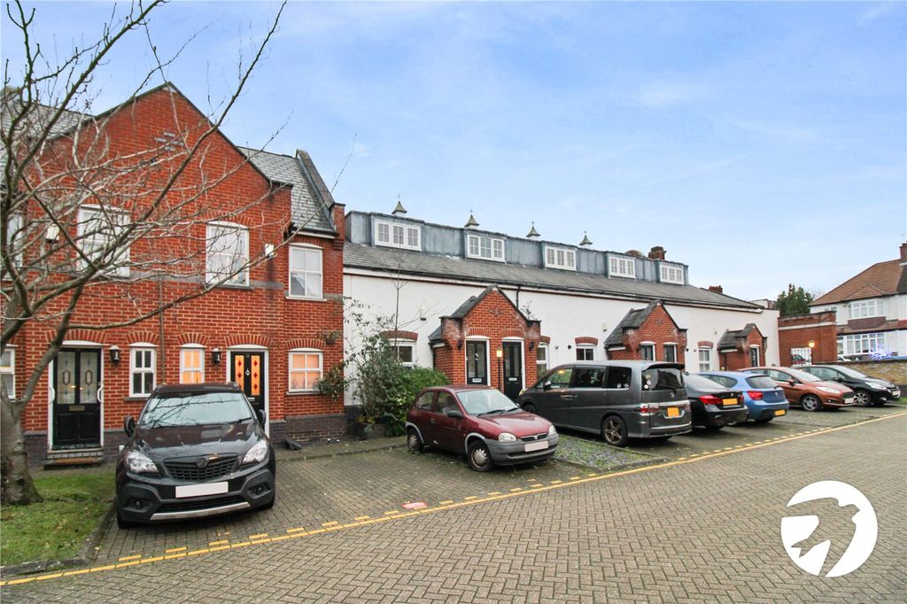 Property photo 1 of 11 External