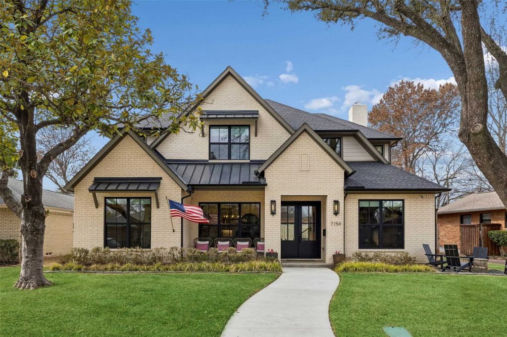 Property photo 1 of 31