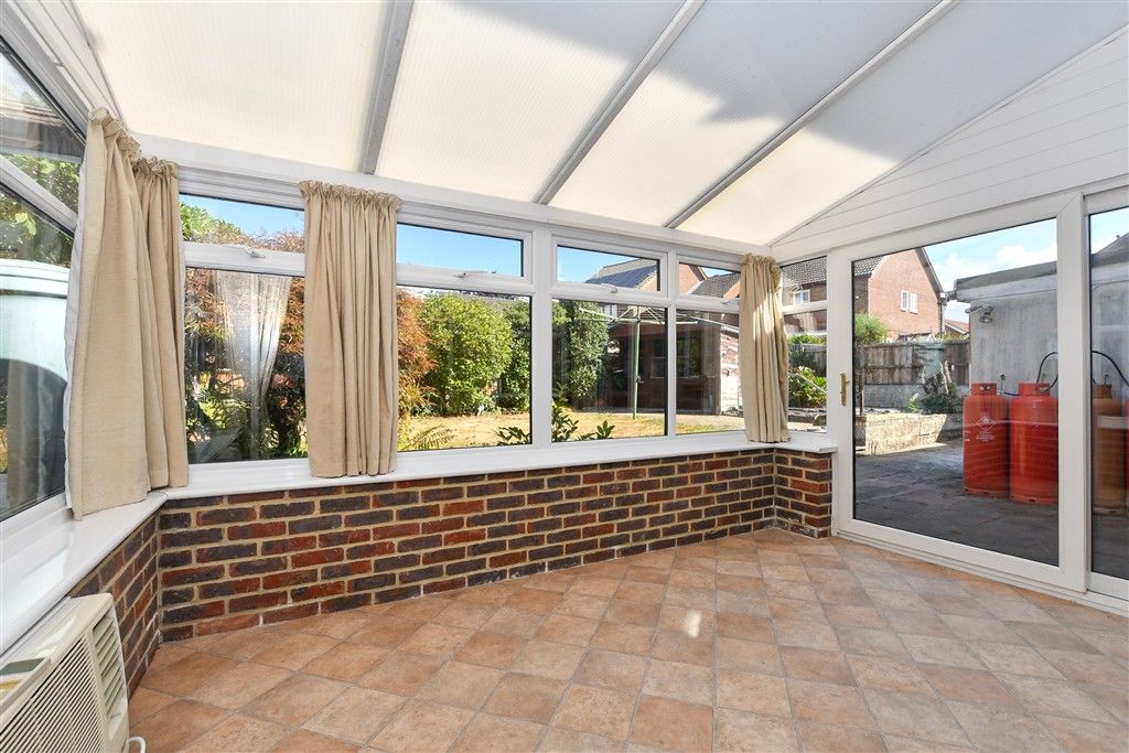 Property photo 3 of 20 Conservatory