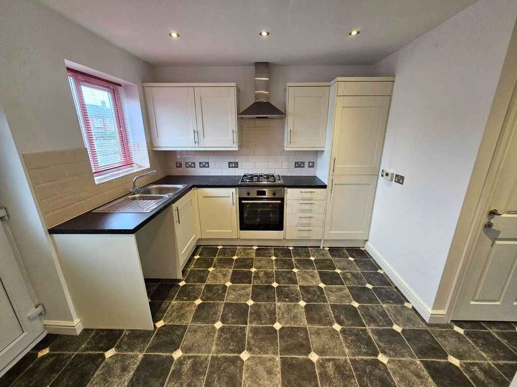 Property photo 3 of 15 Picture No. 07