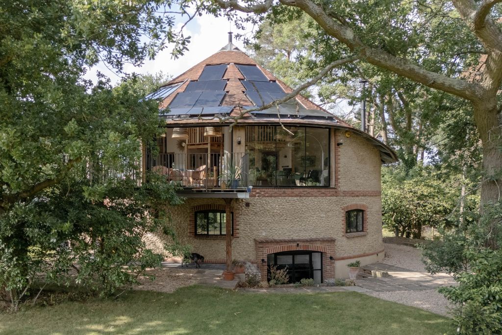 Property photo 2 of 33 A0Op6000008Ozexma4_N56_Webres.Jpg