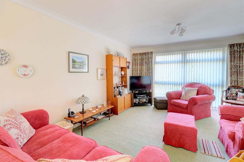 Property photo 2 of 11 Picture No. 04