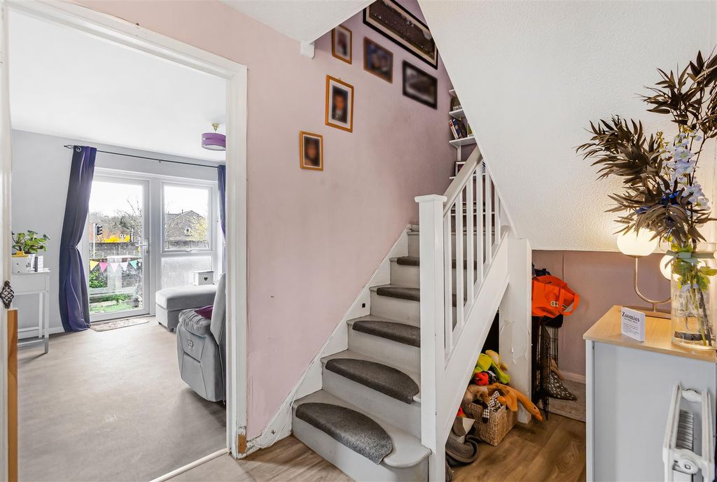 Property photo 2 of 14 42_77615.Jpg