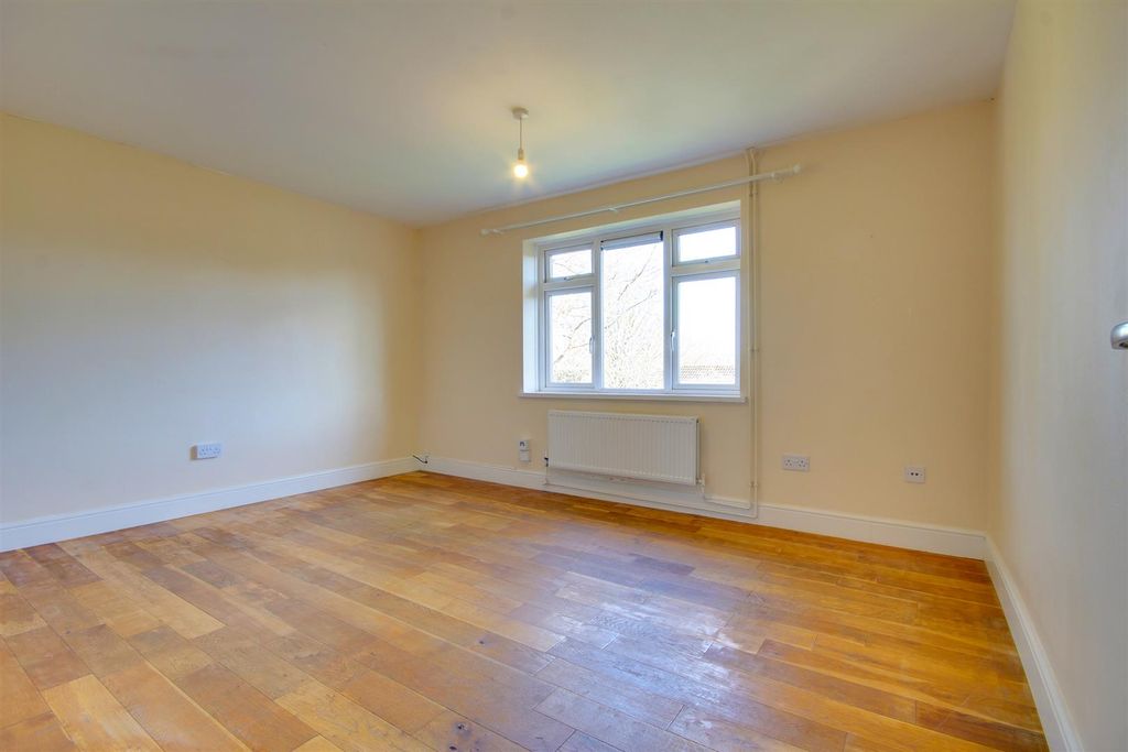 Property photo 3 of 8 Img_3288-Img_3290-Ewst-Lpt07.Jpg