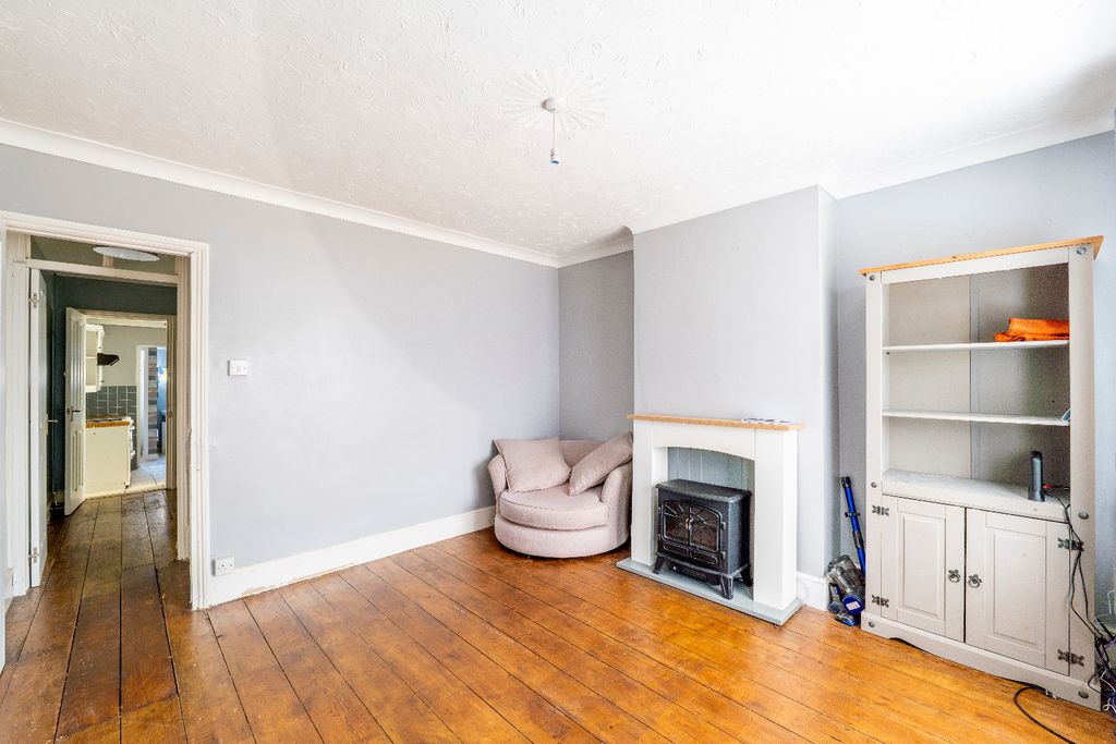 Property photo 3 of 20 4328365