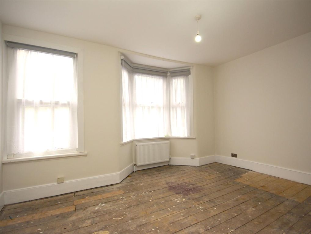 Property photo 2 of 8 Living Room.Jpg