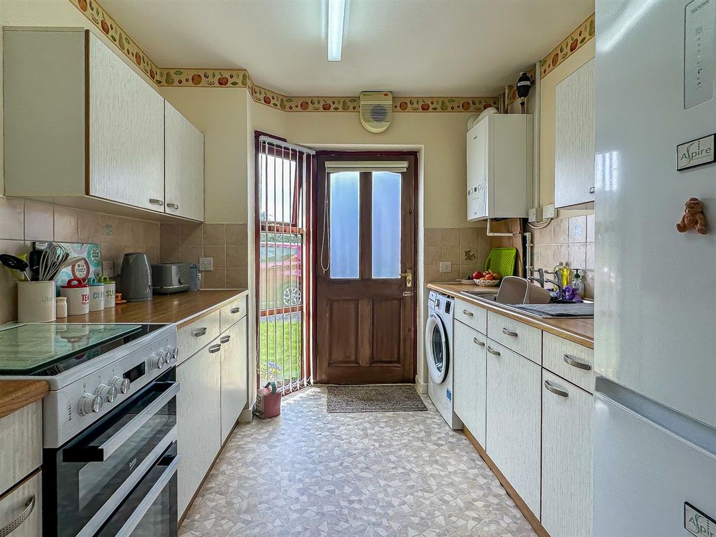 Property photo 2 of 9