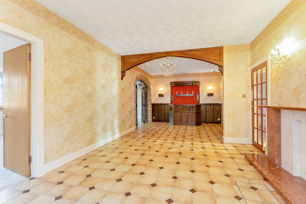 Property photo 3 of 19 Property Image 3