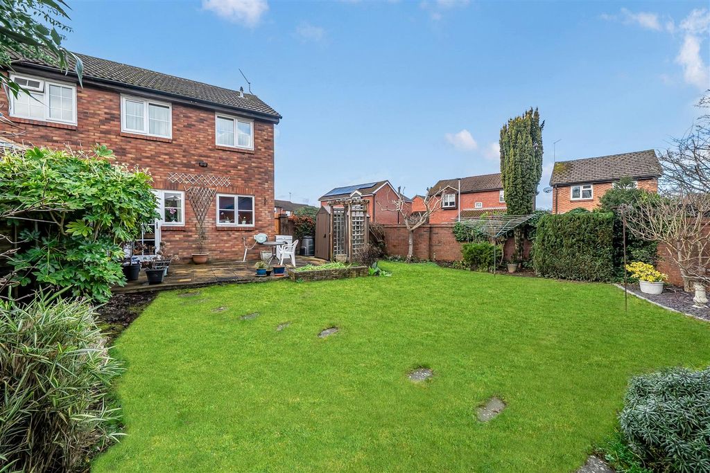 Property photo 2 of 17 1405492-6-69834d2142Eb6.Jpg