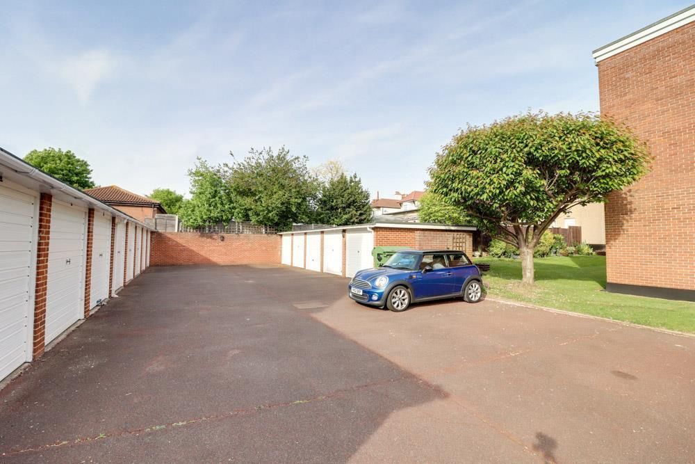 Property photo 3 of 16