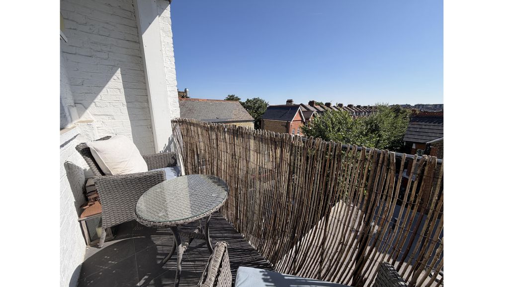 Property photo 2 of 8 Img_0439.Jpg