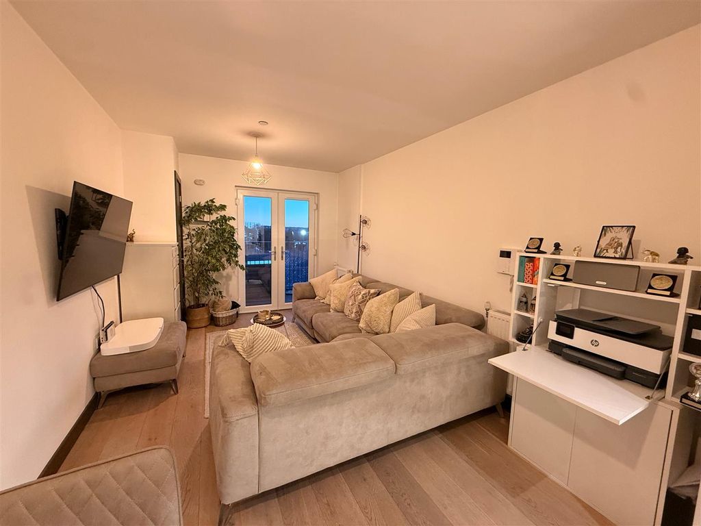 Property photo 3 of 7 Img-20251201-Wa0021.Jpg