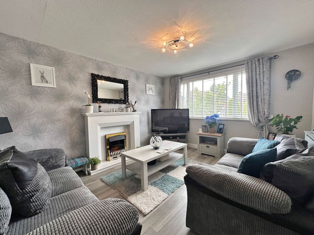 Property photo 2 of 21 Photo 3