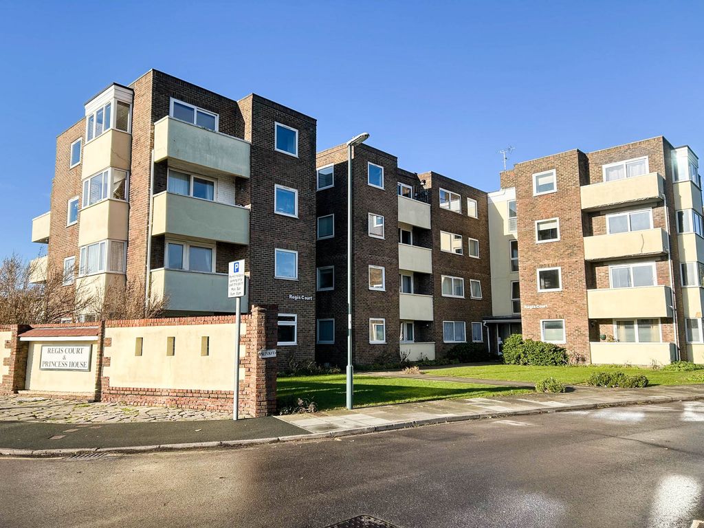 Property photo 1 of 11