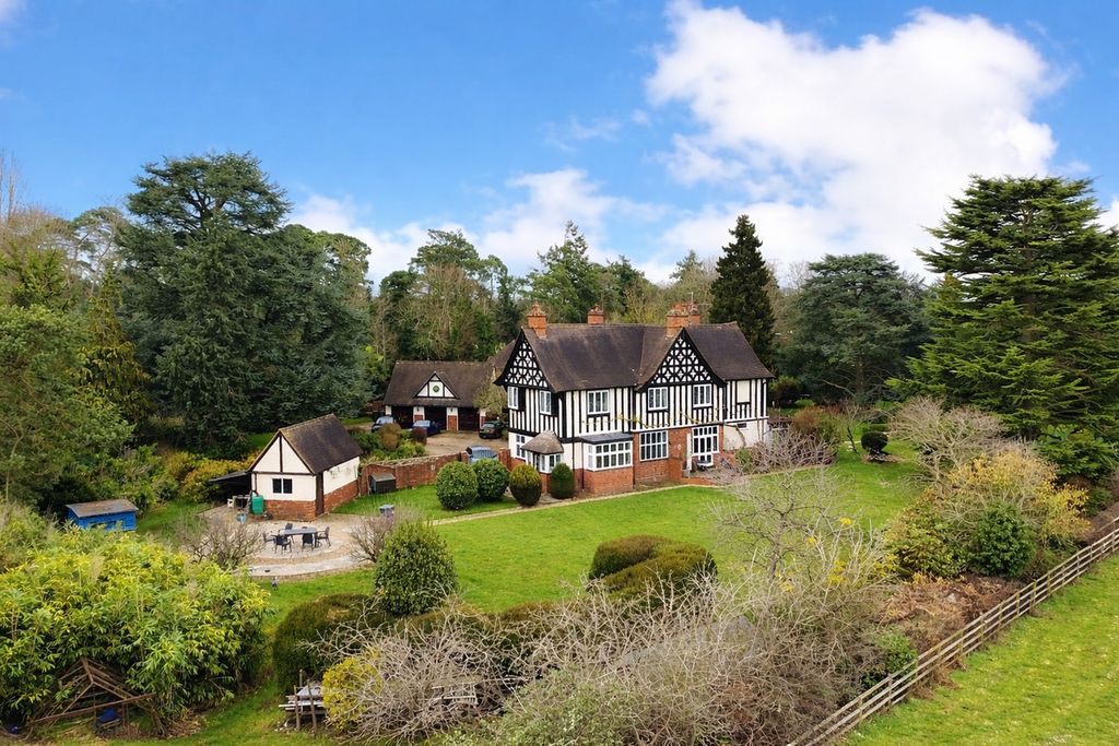 Property photo 2 of 21