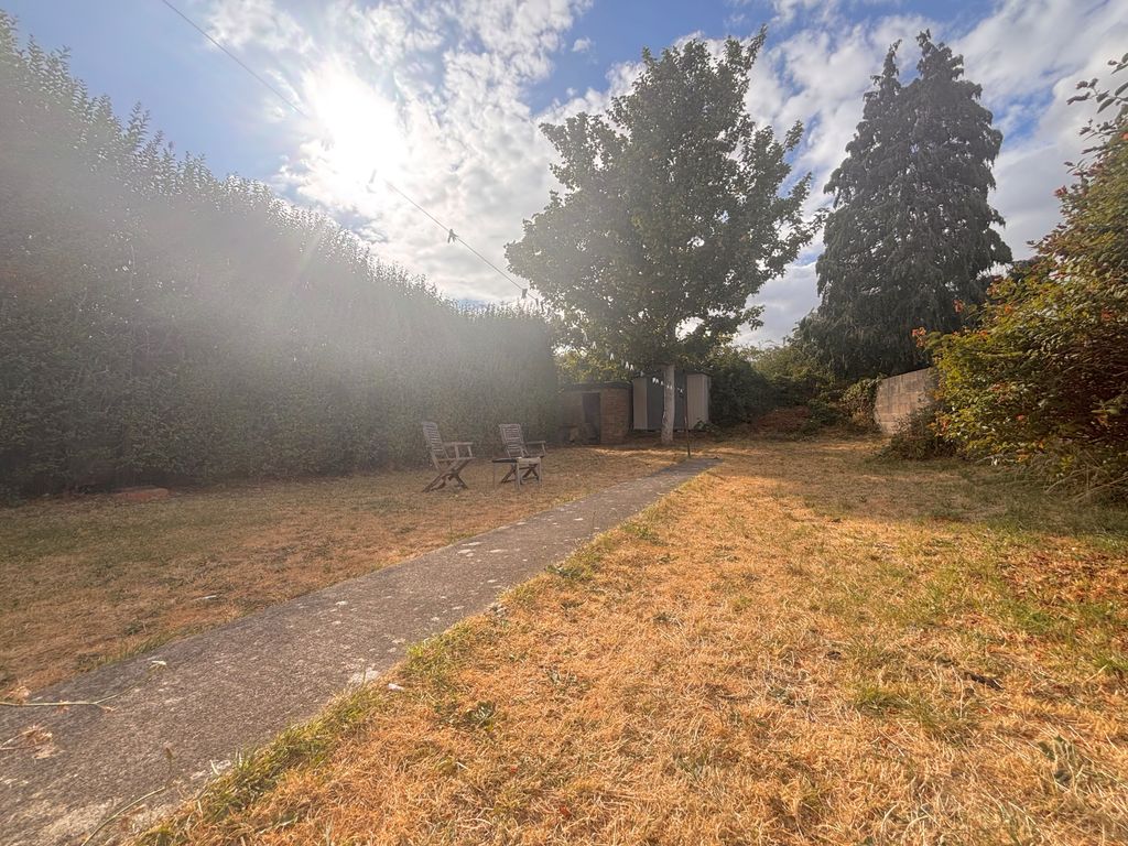 Property photo 1 of 13 Garden