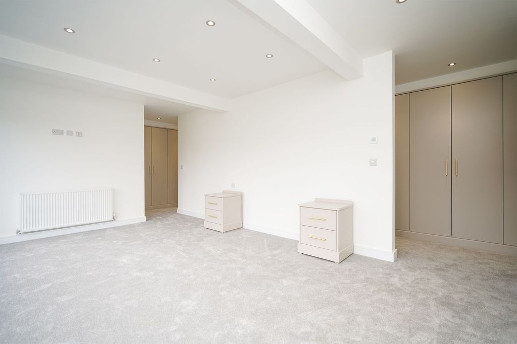 Property photo 3 of 37 Principal Bedroom Suite - First Floor