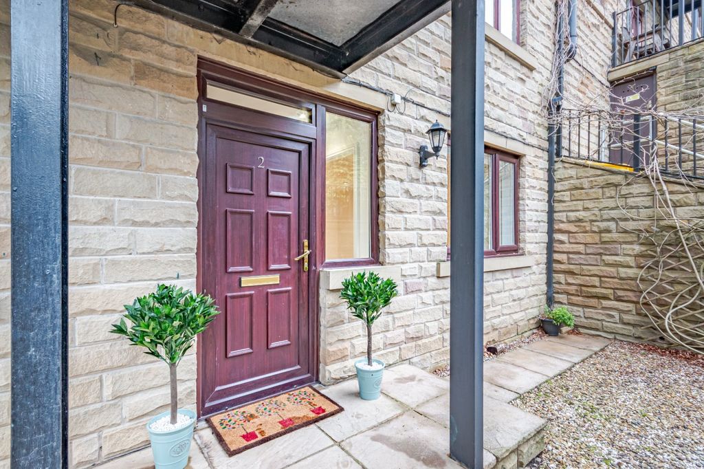 Property photo 2 of 11 Picture No. 18