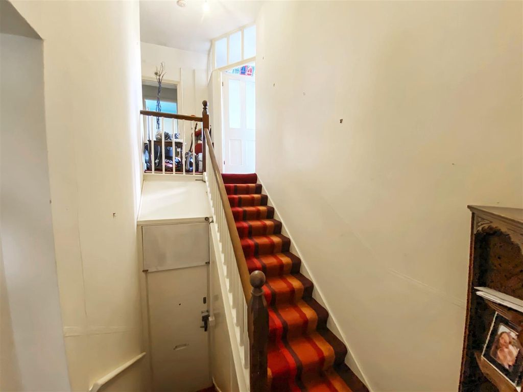 Additional image 12 of 2 bed flat for saleNorfolk Road, Littlehampton BN17