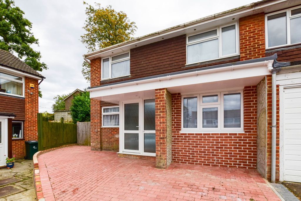 Property photo 3 of 9