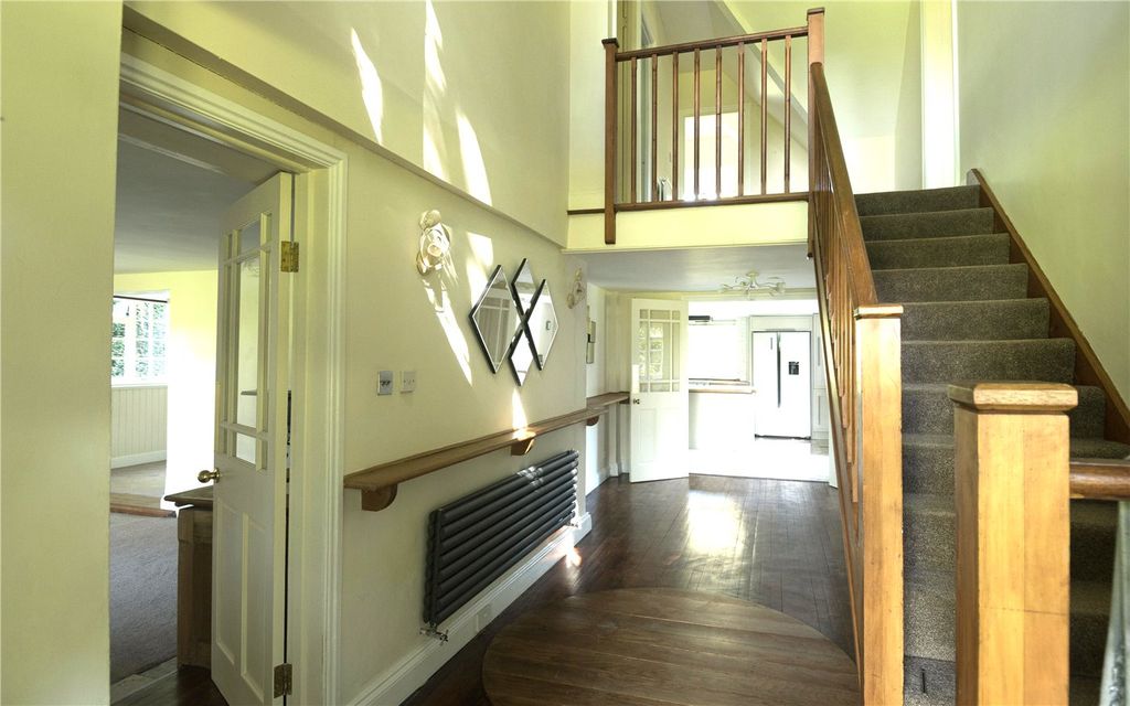 Property photo 3 of 8 Picture No. 01