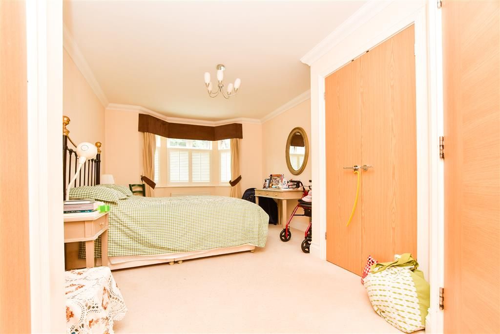 Property photo 3 of 8 Bedroom 1