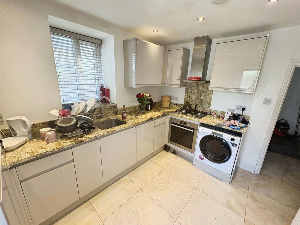 Property photo 3 of 7 Picture No. 05