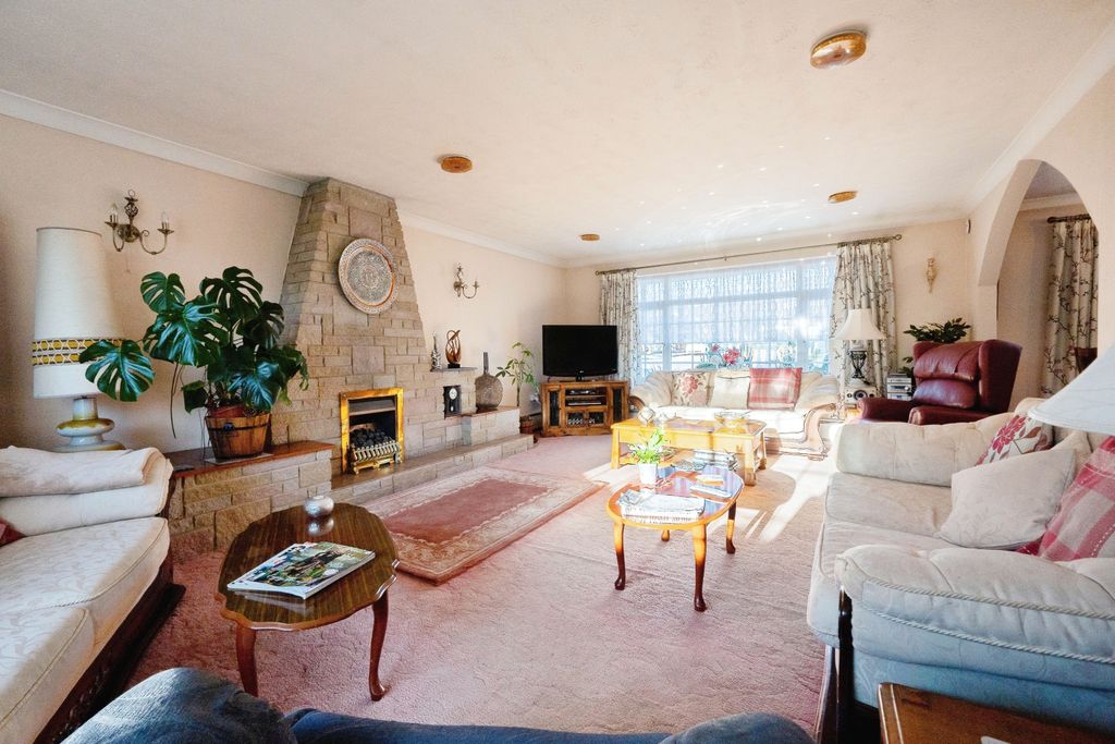 Property photo 3 of 22 Photography