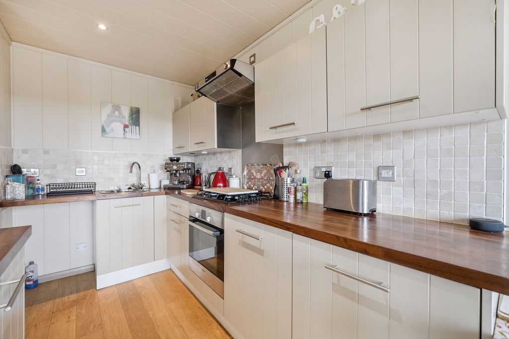 Property photo 3 of 16 1326433-4-687A4A197c9A7